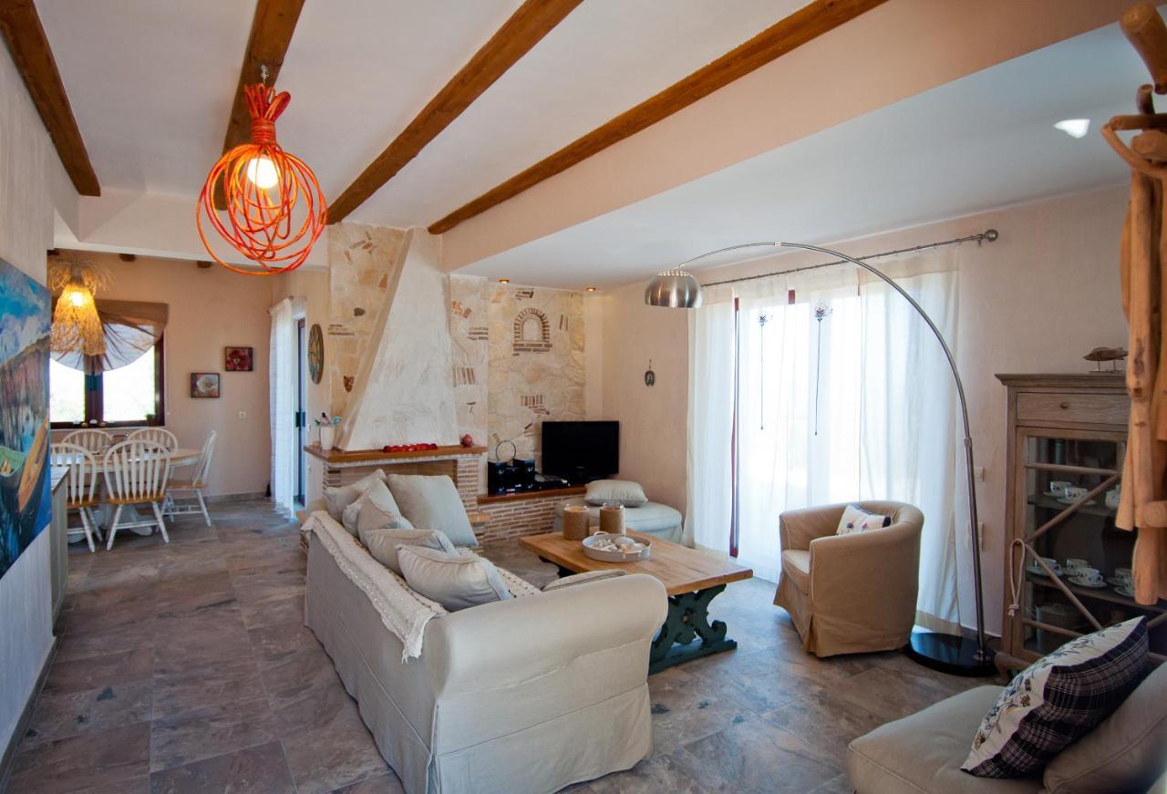 Amorosa Villas Lagopodhon Экстерьер фото